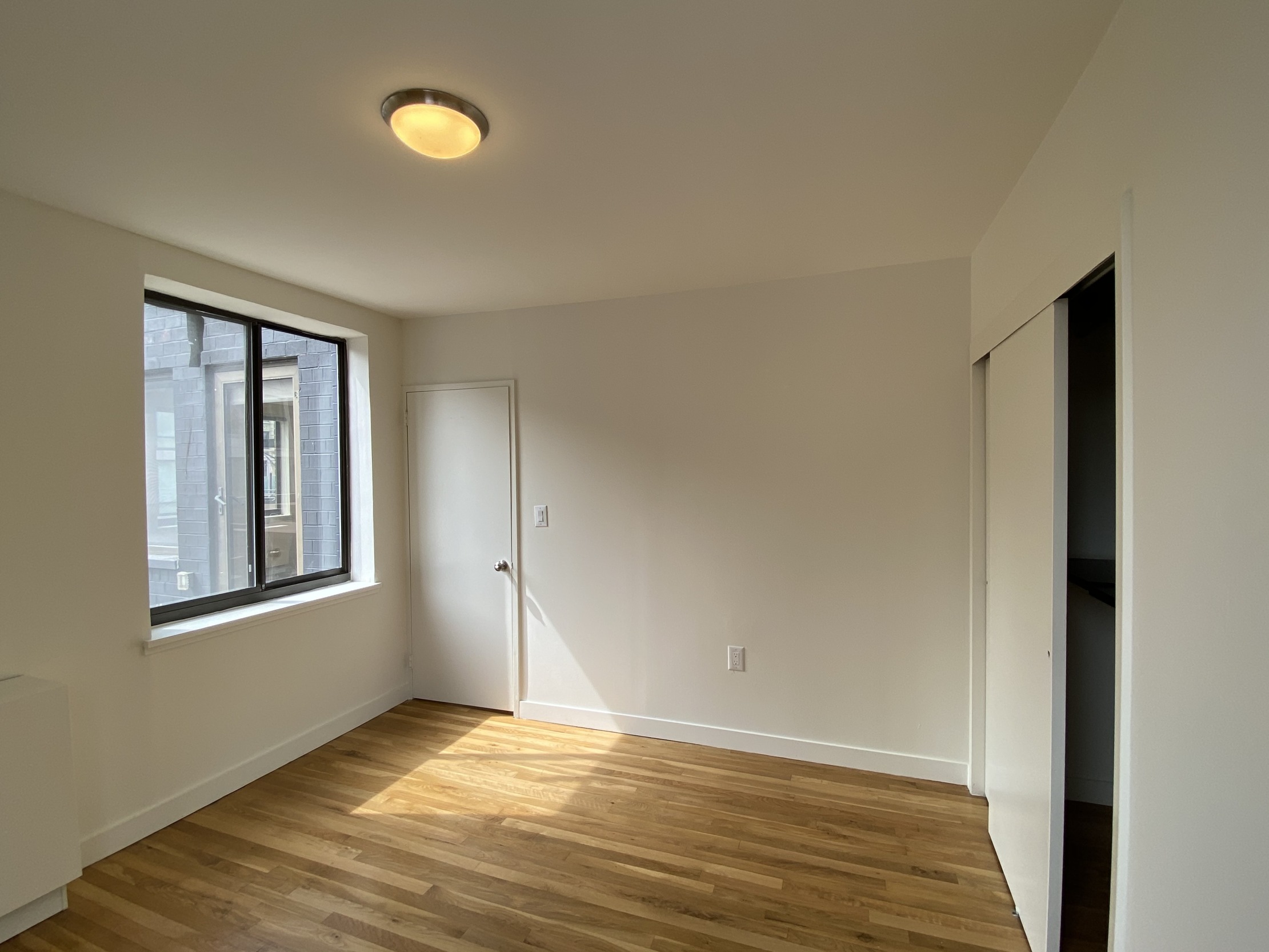 144 West 23rd Street, Unit PHB Manhattan, NY 10011 - Photo 6 of 7