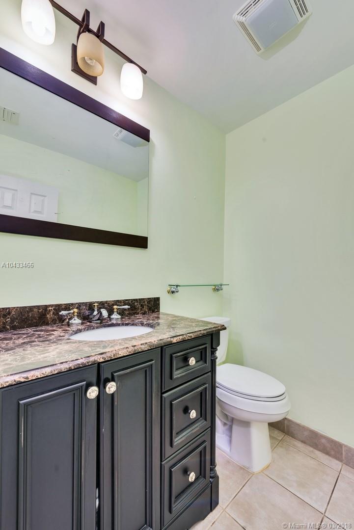 22 Boxwood Road Hollywood, FL 33021 - Photo 32 of 43 Gallery Image 32