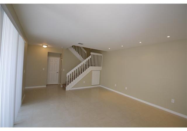 Hollywood Lakes Hollywood, FL 33019 - Photo 4 of 20