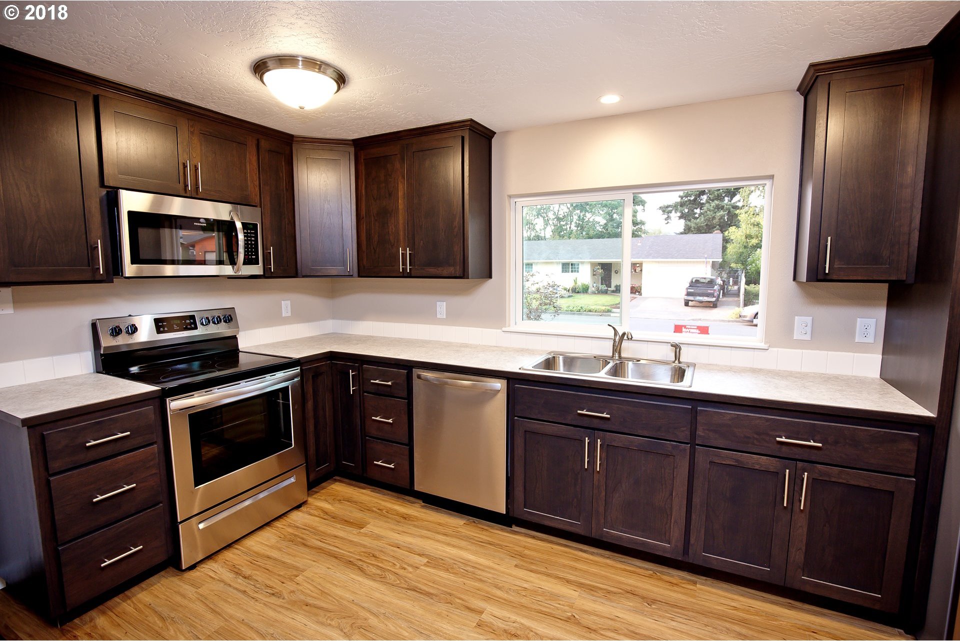 1102 57th Street Springfield, OR 97478 - Photo 13 of 26