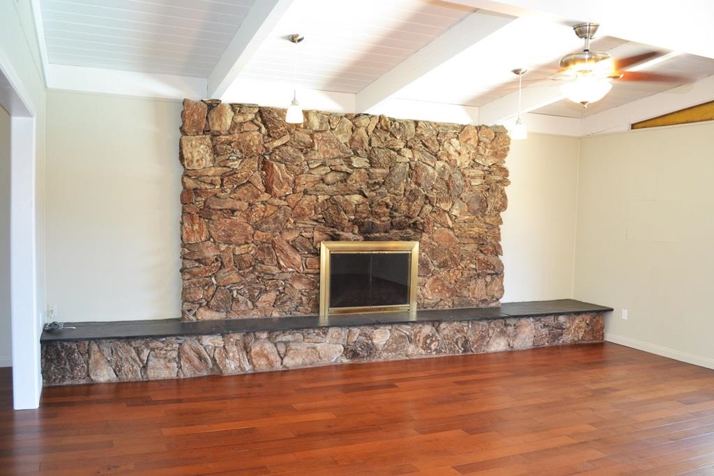 8732 Rhodes Court Santee, CA 92071 - Photo 6 of 13 Gallery Image 6