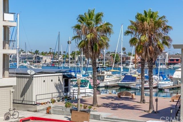 $700,000 | 80 62nd Place, Unit 2A, Long Beach, CA 90803