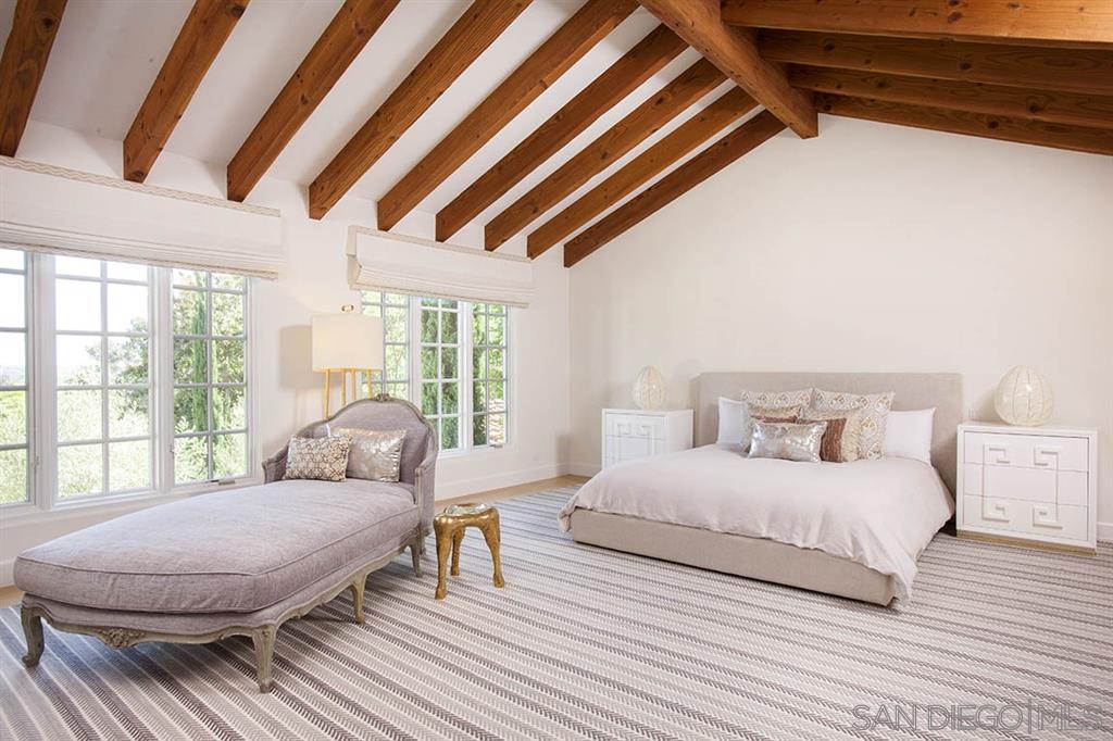 6557 La Valle Plateada Rancho Santa Fe, CA 92067 - Photo 13 of 25