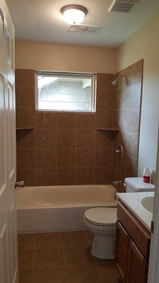 2831 Redwing Road Memphis, TN 38118 - Photo 4 of 15