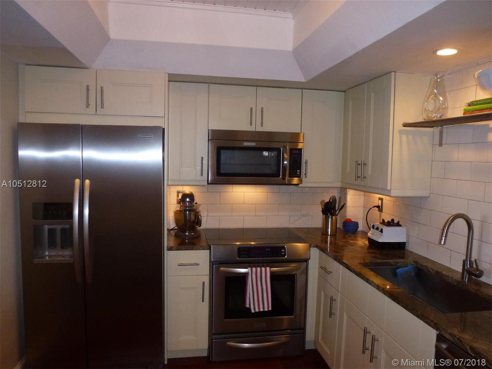 520 Brickell Key Drive, Unit A601 Miami, FL 33131 - Photo 11 of 23