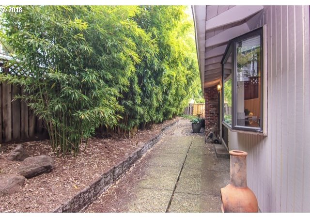 5823 Southwest Laber Road Portland, OR 97221 - Photo 23 of 27 Gallery Image 23