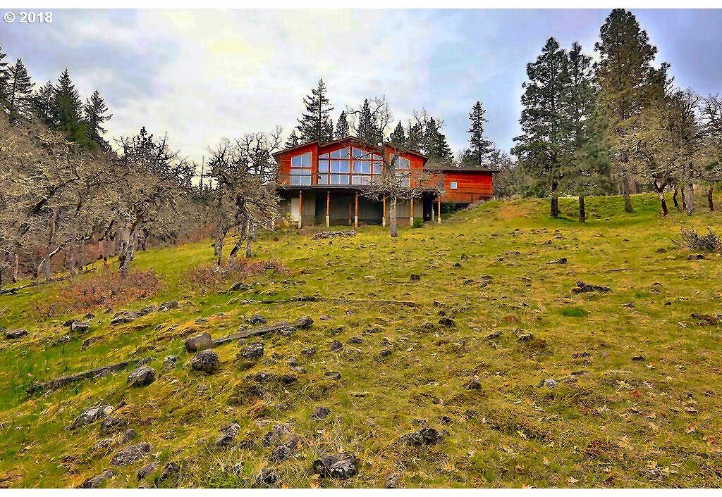 2012 Lonely Lane Mosier, OR 97040 - Photo 2 of 26 Gallery Image 2
