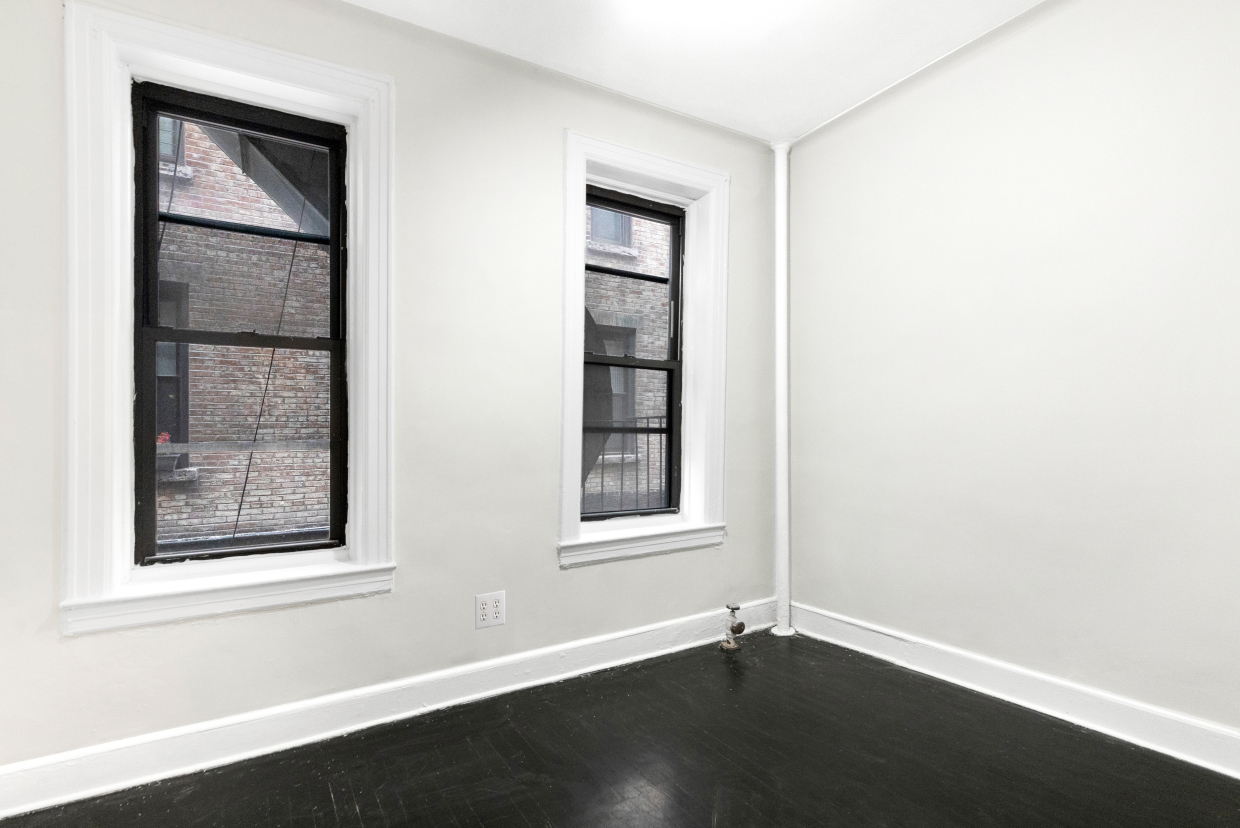 1605 York Avenue, Unit 4A Manhattan, NY 10028 - Photo 5 of 8