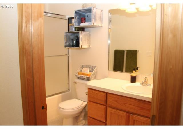 1128 Southwest Ivory Loop Gresham, OR 97080 - Photo 11 of 14