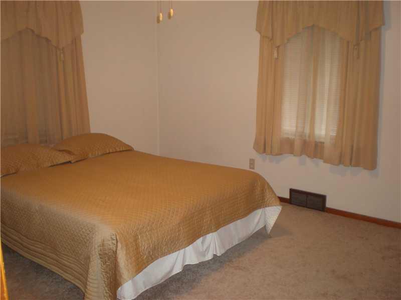 2283 Mercer Road New Brighton, PA 15066 - Photo 6 of 14 Gallery Image 6