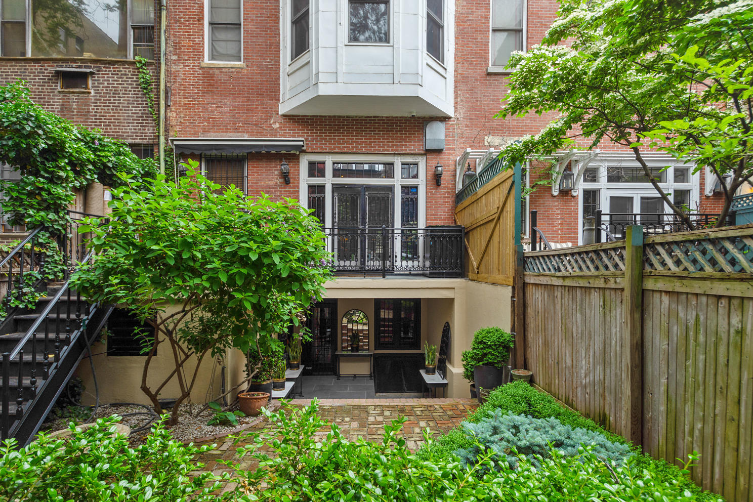 154 Waverly Place Manhattan, NY 10014 - Photo 3 of 8