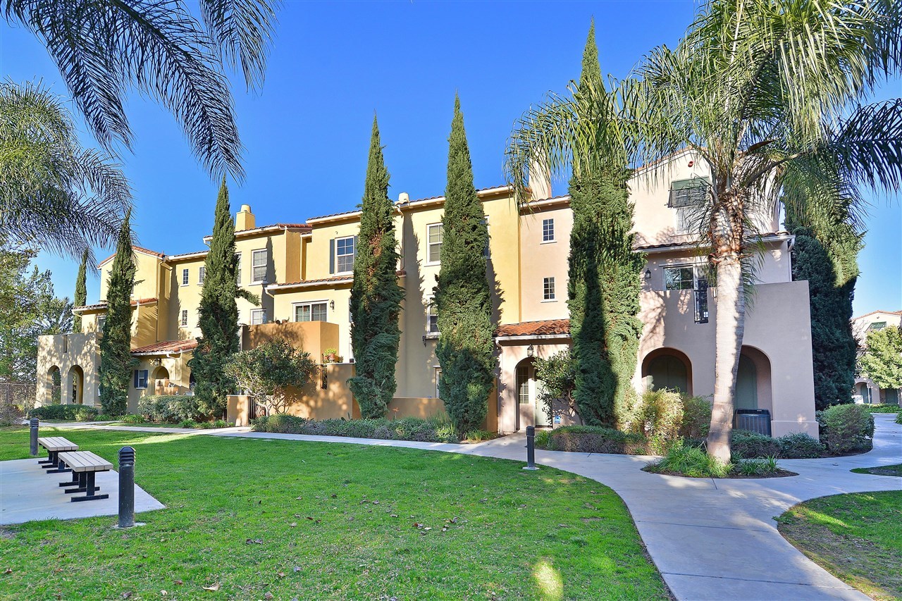2216 Huntington Point Road, Unit 31 Chula Vista, CA 91914 - Photo 6 of 15 Gallery Image 6
