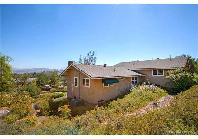 11368 Rocoso Road Lakeside, CA 92040 - Photo 10 of 25