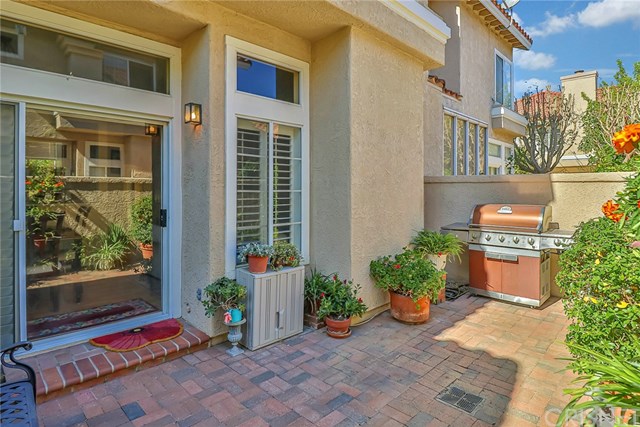 610 Geranium Lane, Unit C Simi Valley, CA 93065 - Photo 40 of 49