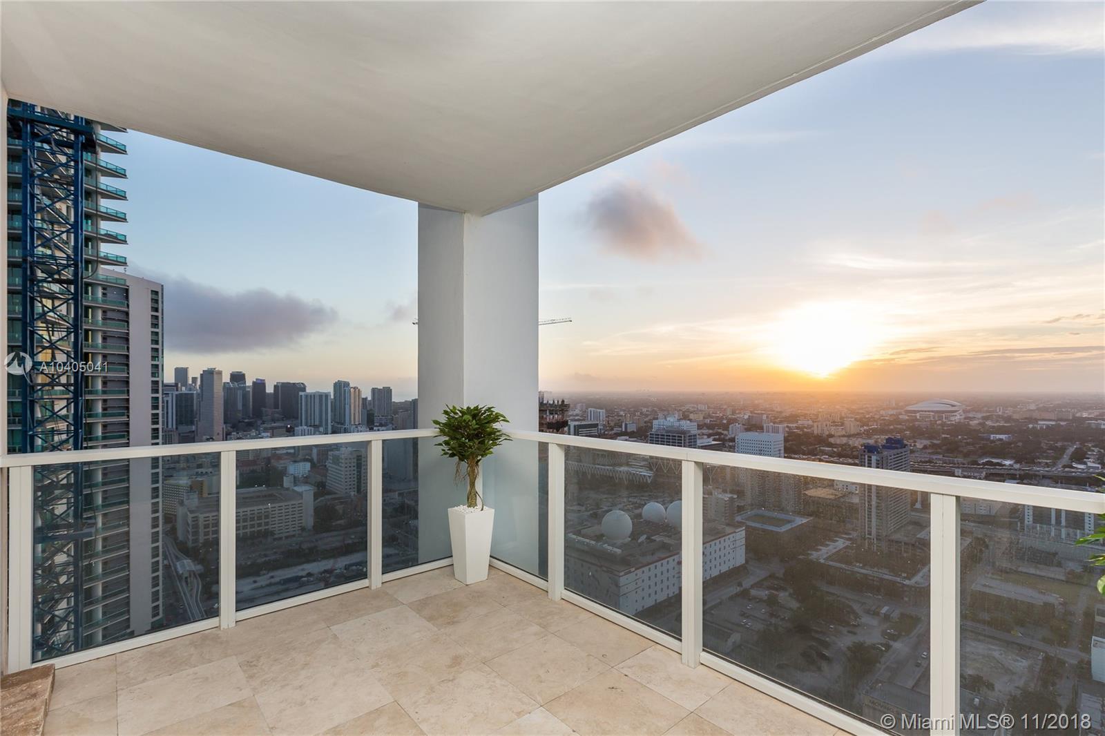 1040 Biscayne Boulevard, Unit 4407 Miami, FL 33132 - Photo 26 of 33