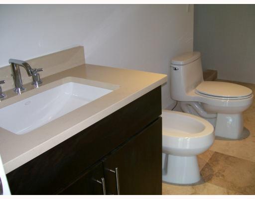 240 Fernwood Road, Unit A Key Biscayne, FL 33149 - Photo 7 of 12