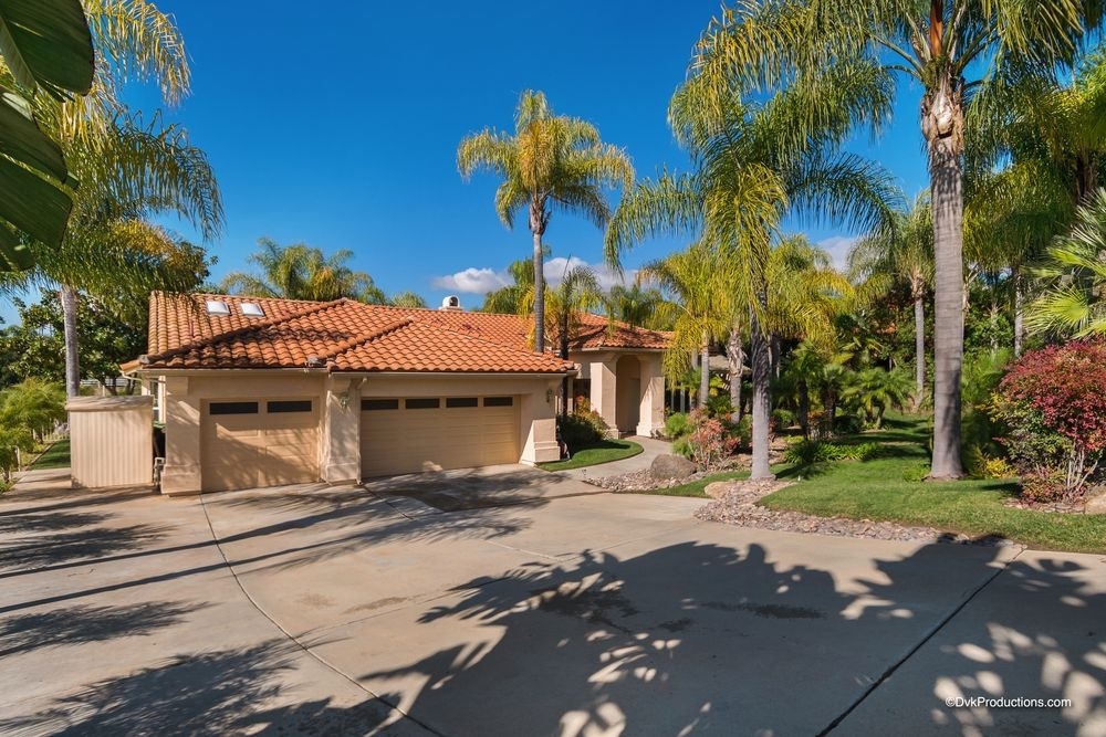 10298 Hawley Road El Cajon, CA 92021 - Photo 2 of 25