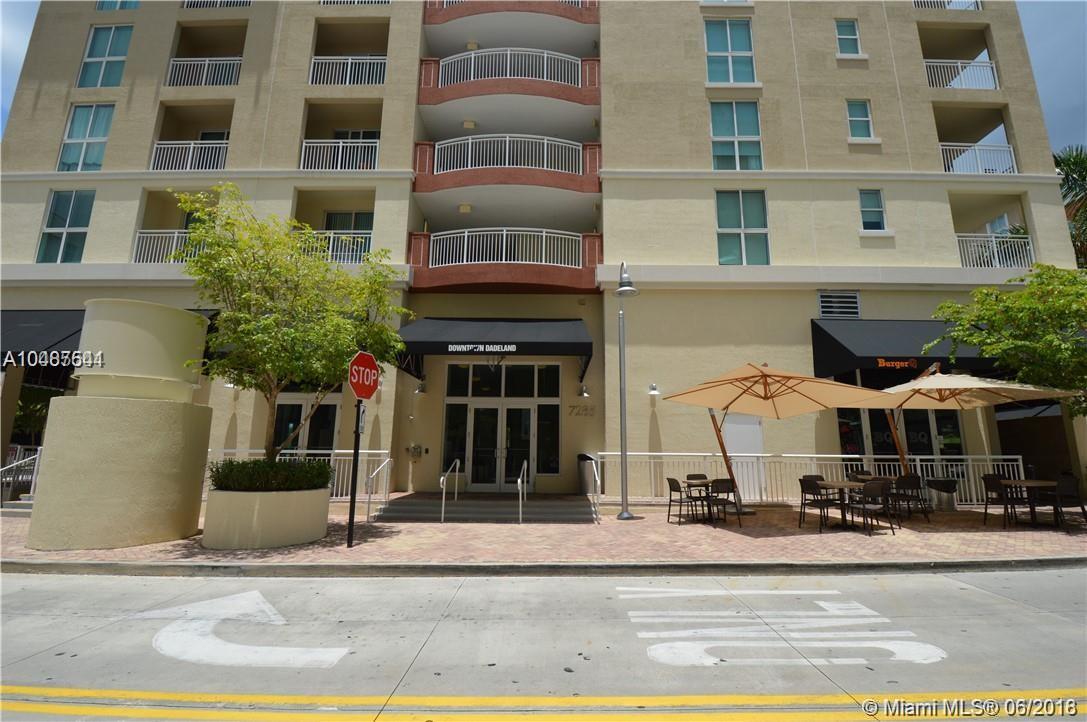 7285 Southwest 90th Street, Unit D614 Miami, FL 33156 - Photo 2 of 24