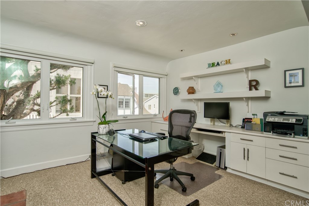 60 63rd Place Long Beach, CA 90803 - Photo 35 of 53