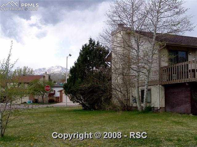 5235 Pinon Valley Road Colorado Springs, CO 80919 - Photo 4 of 4