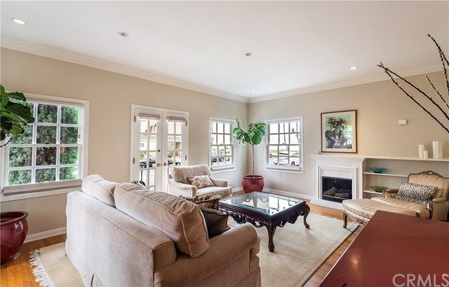 $1,000,000 | 31 Coronado Avenue, Long Beach, CA 90803