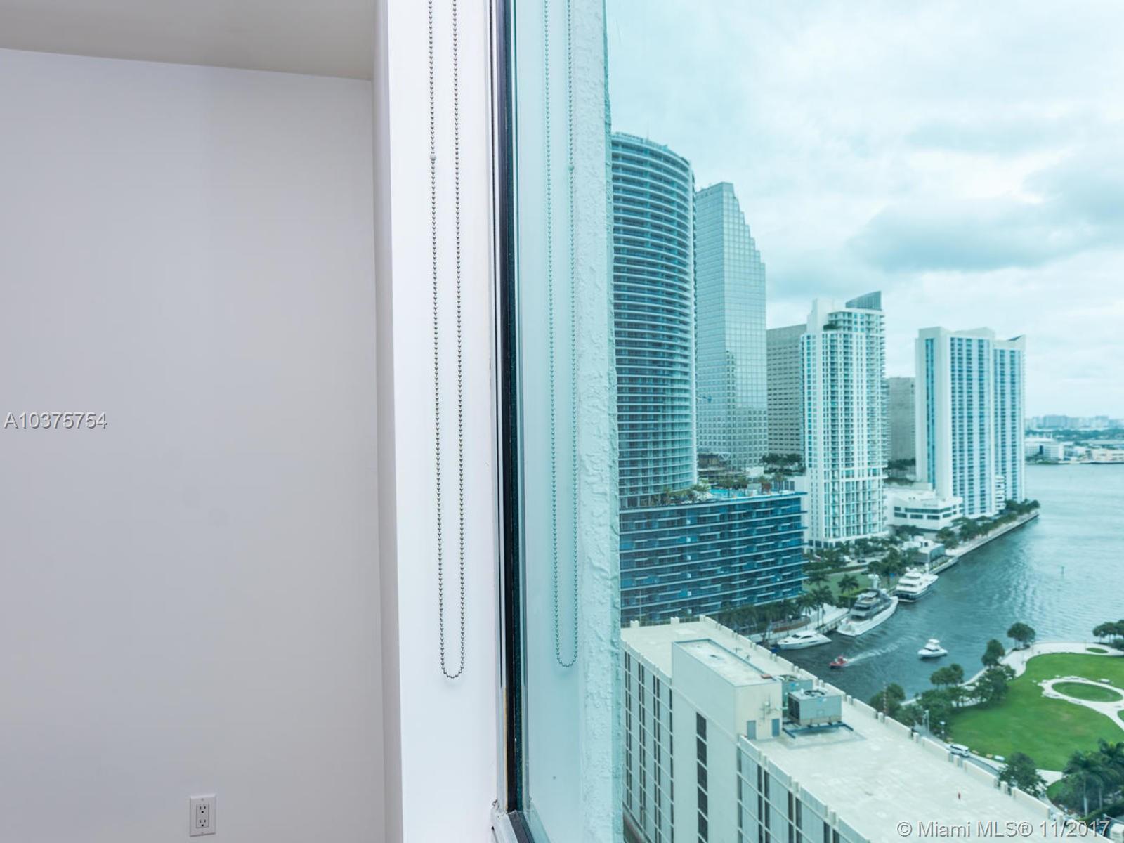 55 Southeast 6th Street, Unit 2610 Miami, FL 33131 - Photo 18 of 33