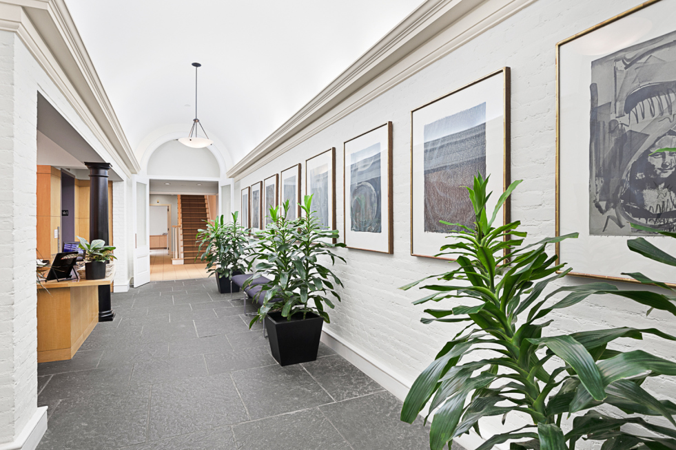 126 East 38th Street Manhattan, NY 10016 - Photo 5 of 10