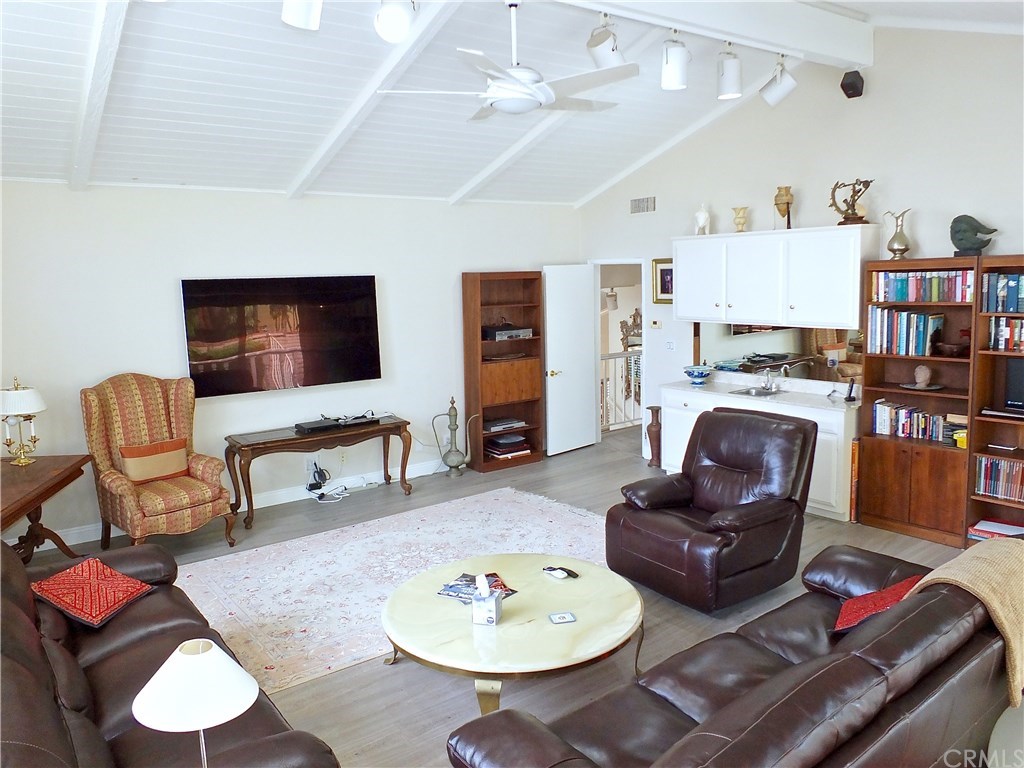 831 Hillside Drive Long Beach, CA 90815 - Photo 27 of 51