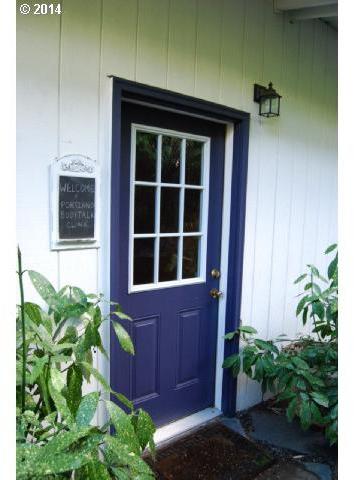 2807 Southwest Moss Street Portland, OR 97219 - Photo 15 of 16 Gallery Image 15