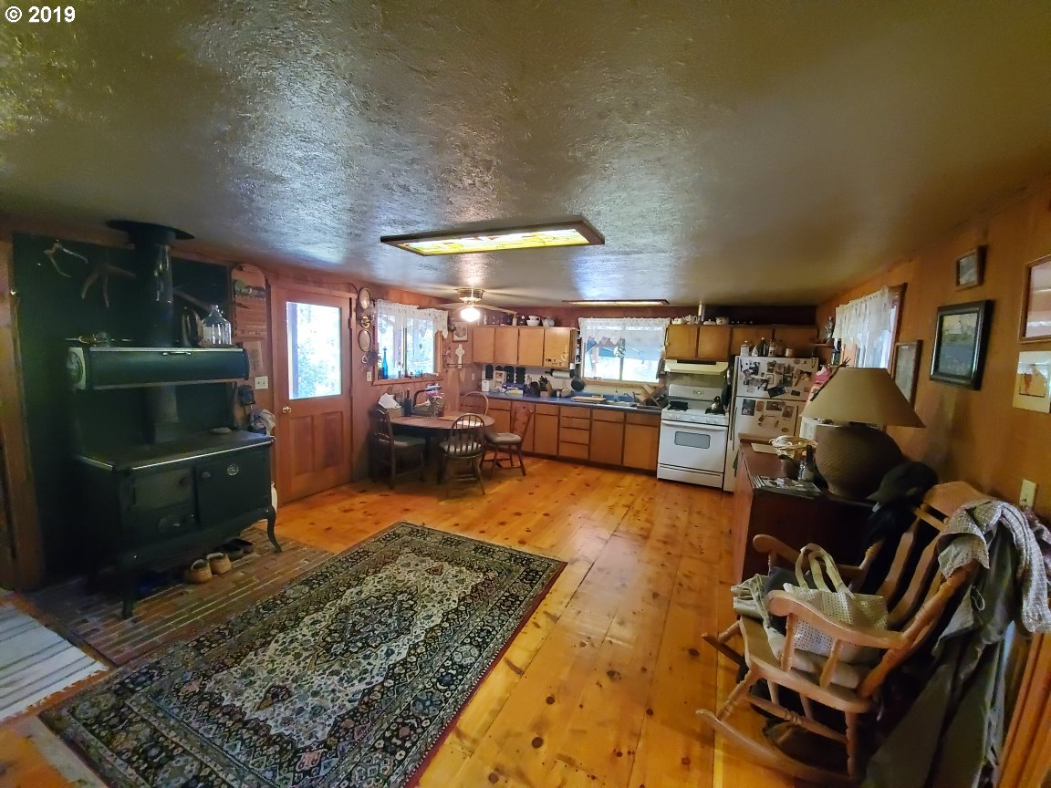 4580 Old House Creek Road Agness, OR 97406 - Photo 4 of 31