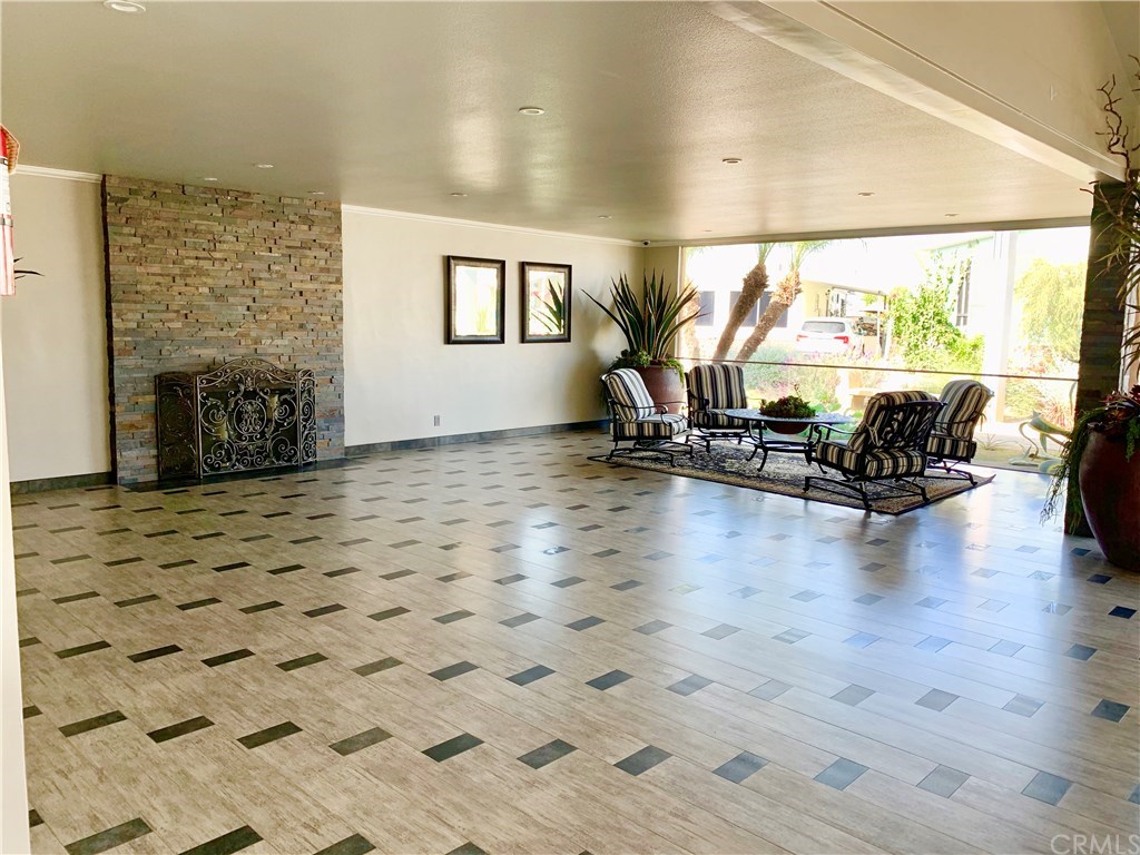 7101 Rosecrans Avenue, Unit 45 Paramount, CA 90723 - Photo 19 of 22 Club house hall/lounge.