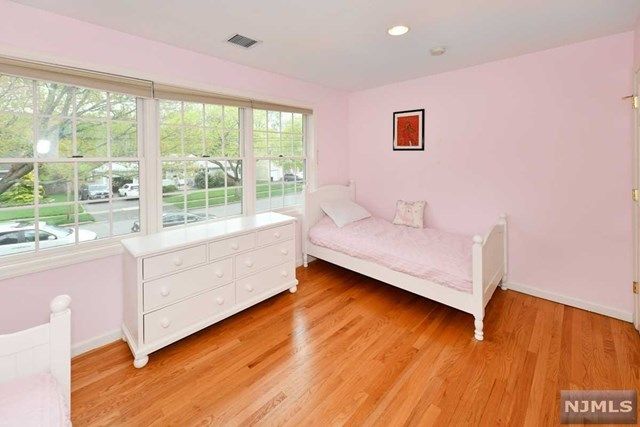 203 Valley Road River Edge, NJ 07661 - Photo 19 of 25 Gallery Image 19