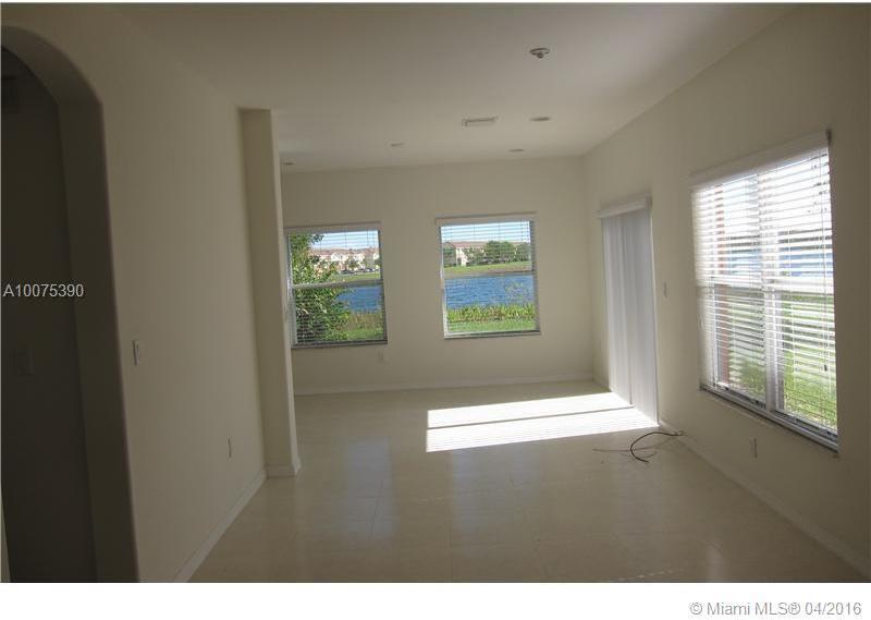 1519 Southeast 20th Road Homestead, FL 33035 - Photo 3 of 14