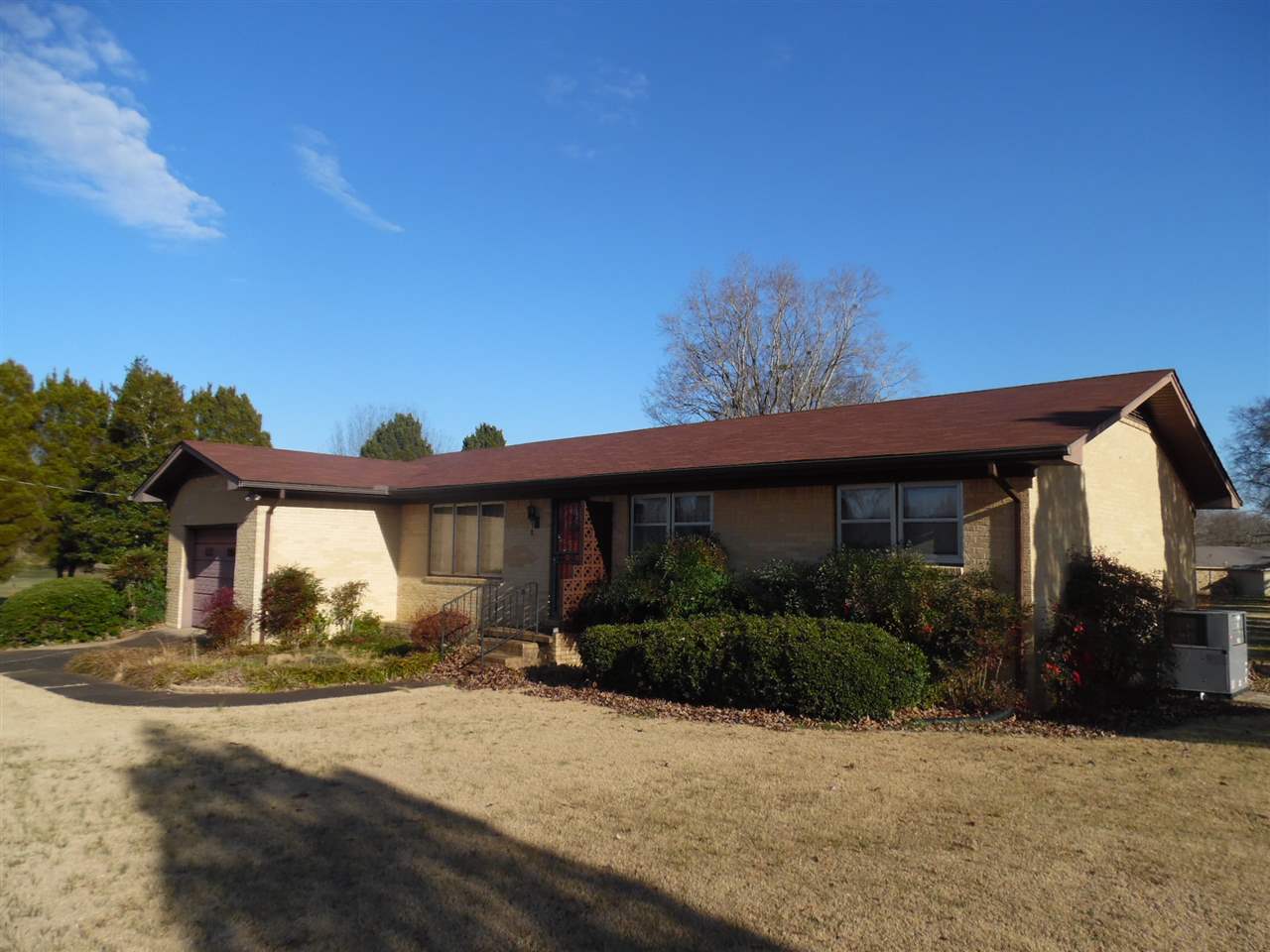 306 Pilgrims Rest Road Savannah, TN 38372 - Photo 1 of 15 Gallery Image 1