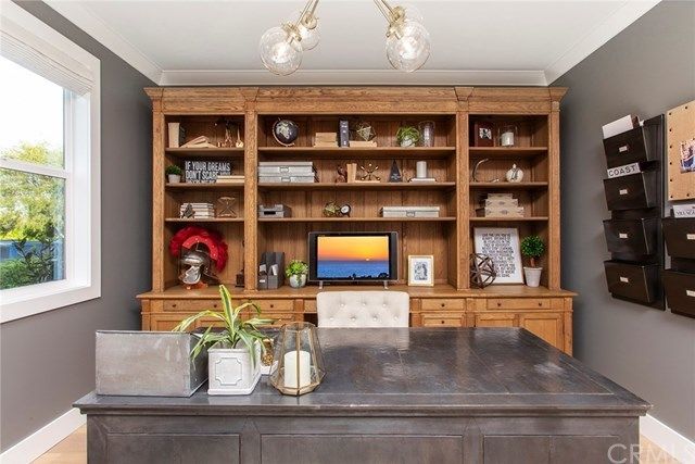 $2,575,000 | 291 Walnut Street, Costa Mesa, CA 92627