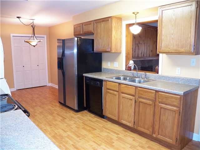 4597 East Dearing Road Memphis, TN 38117 - Photo 5 of 23
