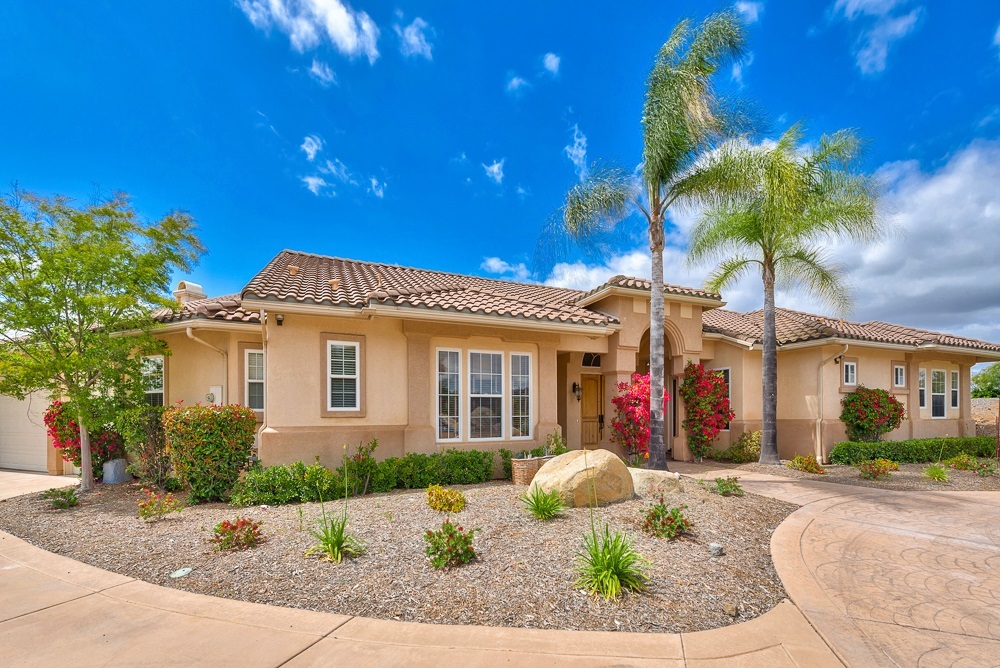 12771 Indian Trail Road Poway, CA 92064 - Photo 2 of 25