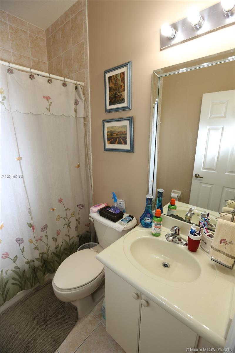 971 Southwest 154th Path, Unit 971 Miami, FL 33194 - Photo 29 of 30 Gallery Image 29