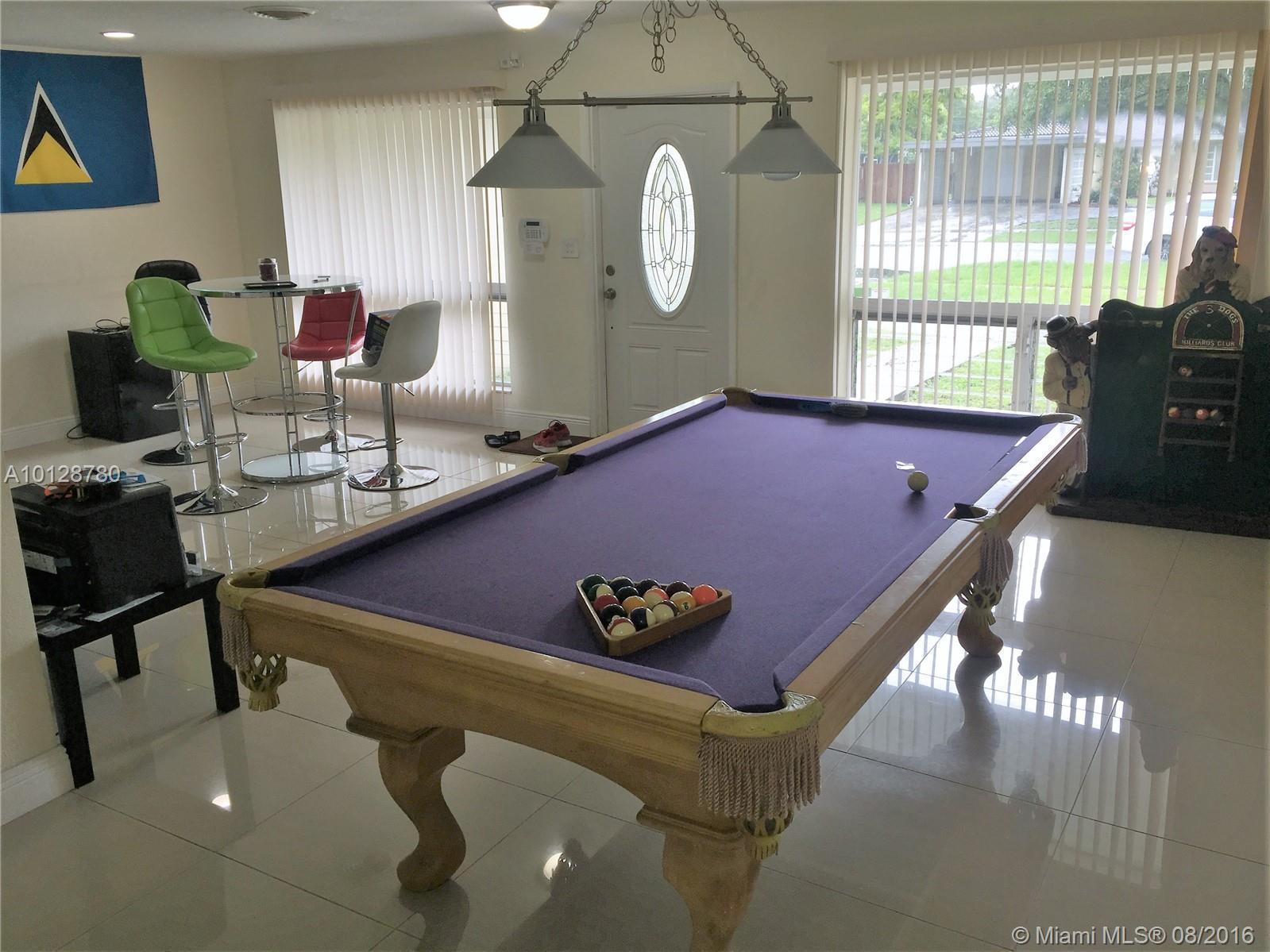 261 Southwest 58th Avenue Plantation, FL 33317 - Photo 5 of 19