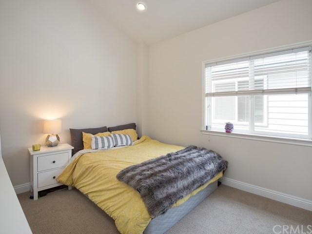 2302 Grant Avenue, Unit 2 Redondo Beach, CA 90278 - Photo 24 of 29 Bedroom #3