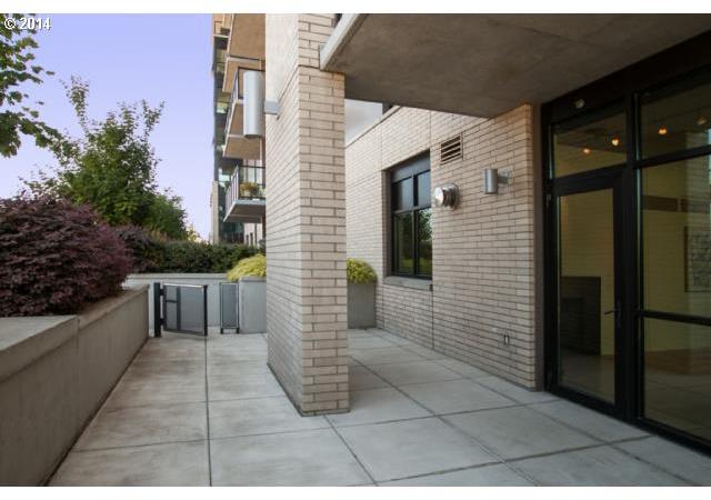 1830 Northwest Riverscape Street, Unit 104D Portland, OR 97209 - Photo 6 of 16 Gallery Image 6