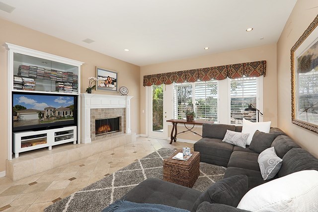 58 Victoria Newport Beach, CA 92660 - Photo 9 of 24