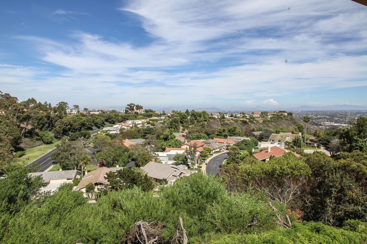 6685 Caminito Scioto La Jolla, CA 92037 - Photo 19 of 25