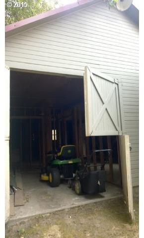 Southwest 88th Avenue Portland, OR 97225 - Photo 7 of 15 Gallery Image 7