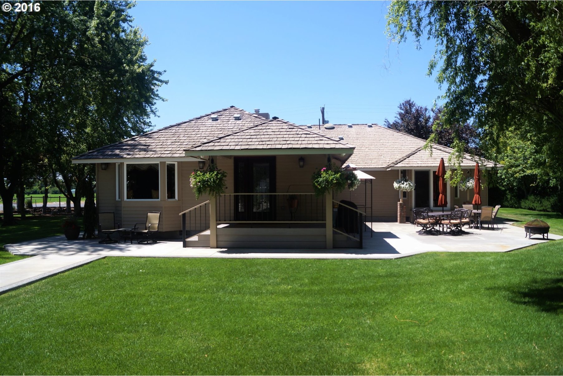 78805 North Loop Road Stanfield, OR 97875 - Photo 1 of 31