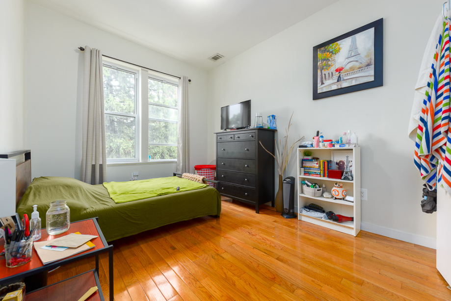 958 Madison Street Brooklyn, NY 11221 - Photo 7 of 9