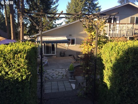 903 South 56th Street Springfield, OR 97478 - Photo 3 of 31