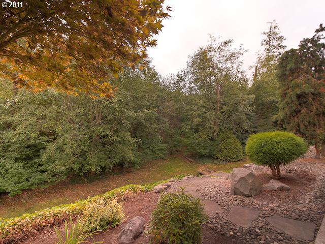 4260 Southeast Augusta Loop Gresham, OR 97080 - Photo 8 of 16 Gallery Image 8