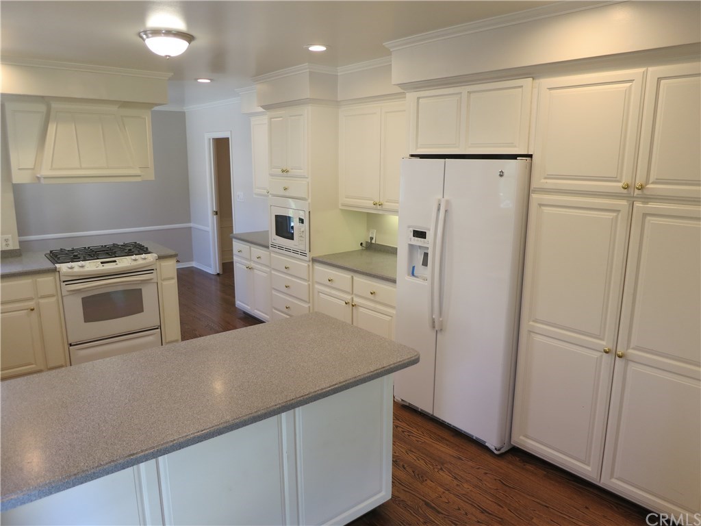 111 West Lemon Avenue Arcadia, CA 91007 - Photo 13 of 67