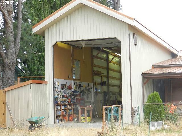 307 West Sunny Sands Road Cathlamet, WA 98612 - Photo 3 of 16 Gallery Image 3